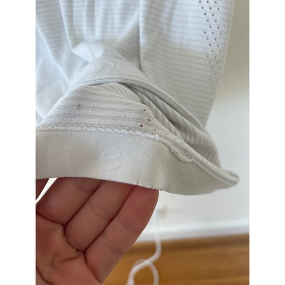 Lululemon Breeze By Muscle Tank Size 6 - Picture 2 of 4